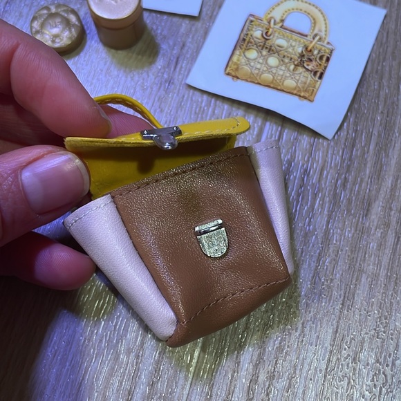 5 items from Zuru mini fashion 40 surprises line. New. - Picture 3 of 6